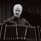 淺談探戈與皮亞蘇拉